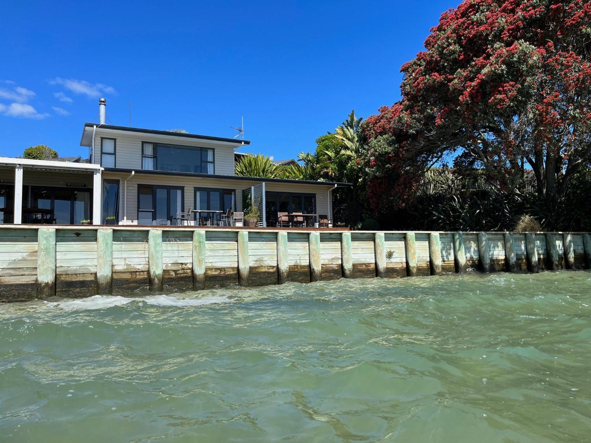 Absolute Waterfront Serenity Near Auckland Clarks Beach エクステリア 写真