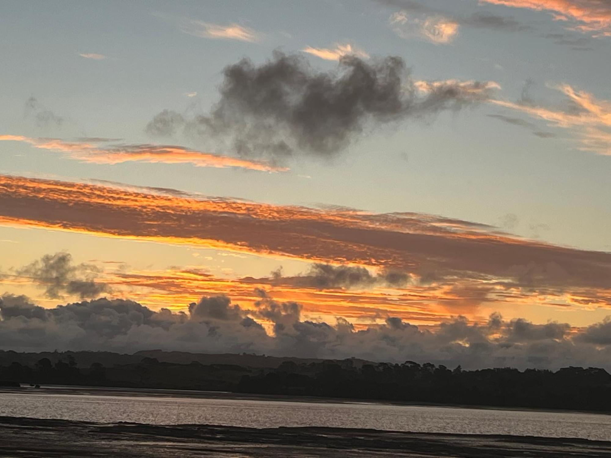 Absolute Waterfront Serenity Near Auckland Clarks Beach エクステリア 写真