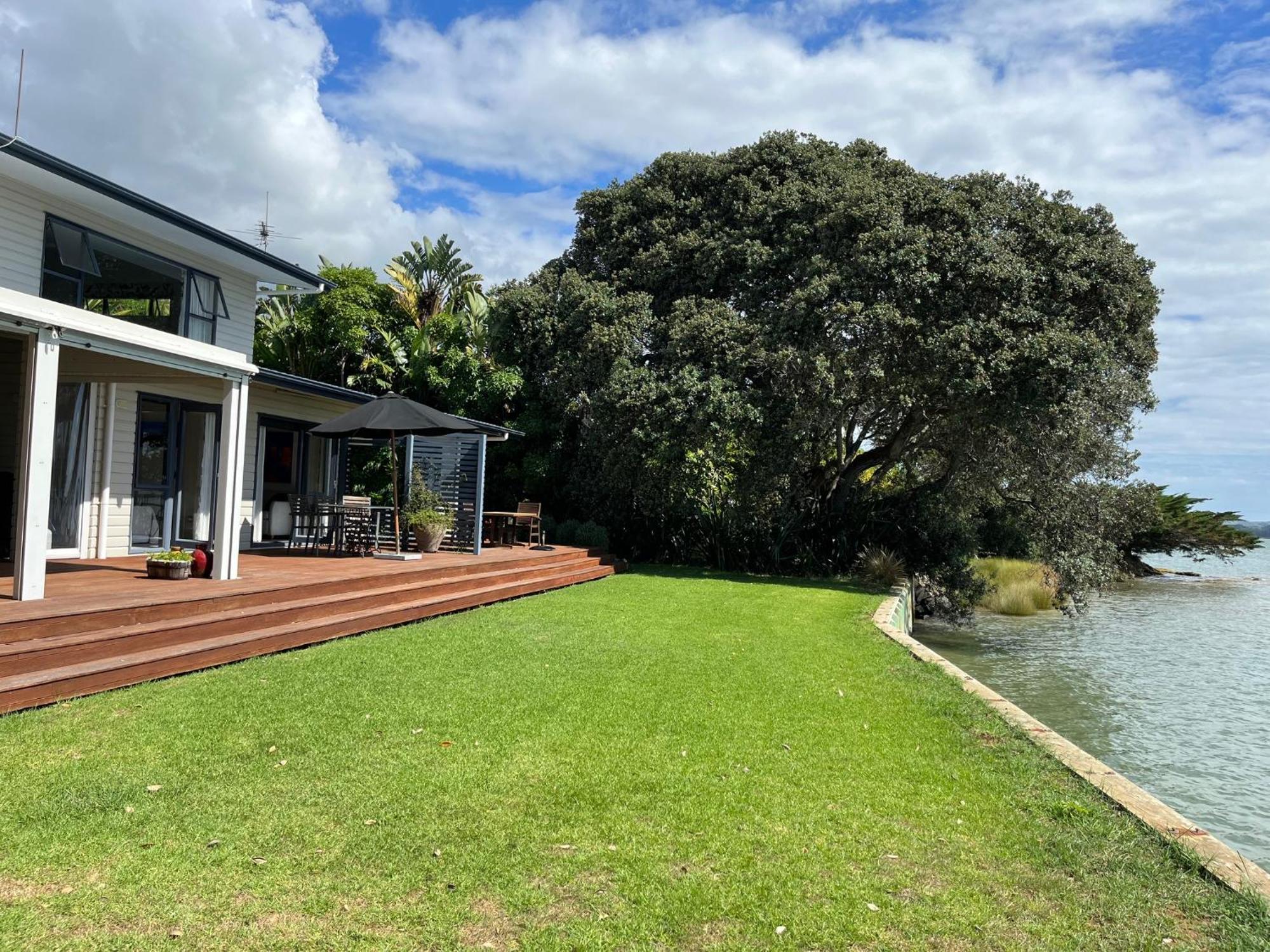 Absolute Waterfront Serenity Near Auckland Clarks Beach エクステリア 写真